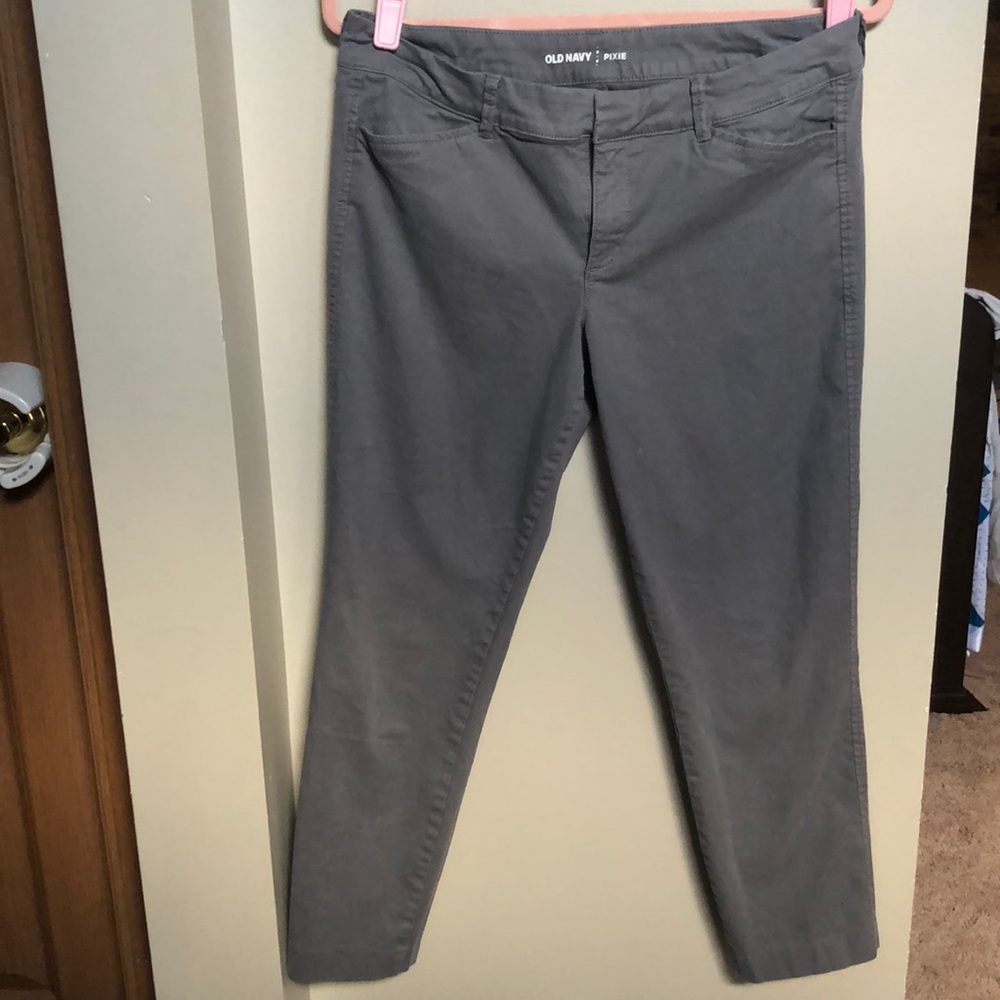 Gray Old Navy Pixie ankle pants